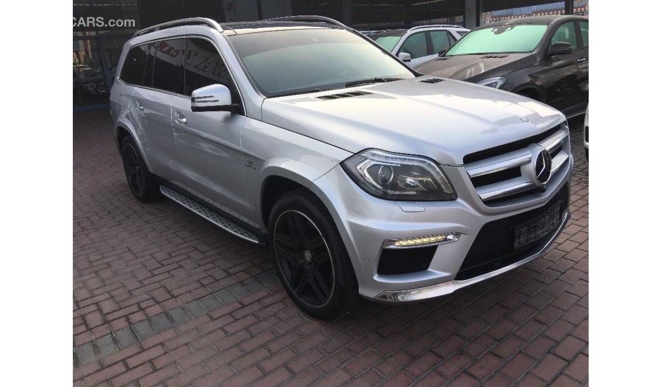 Mercedes-Benz GL 500