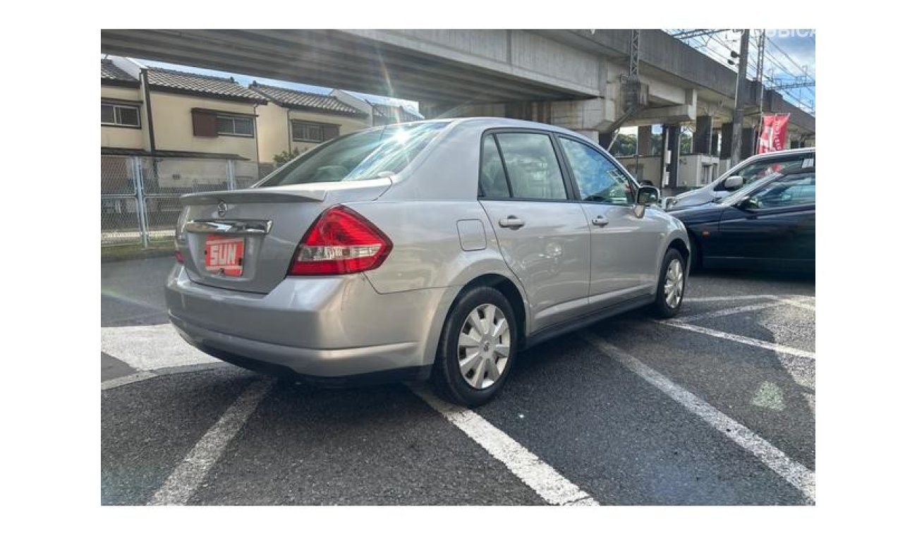 Nissan Tiida SC11