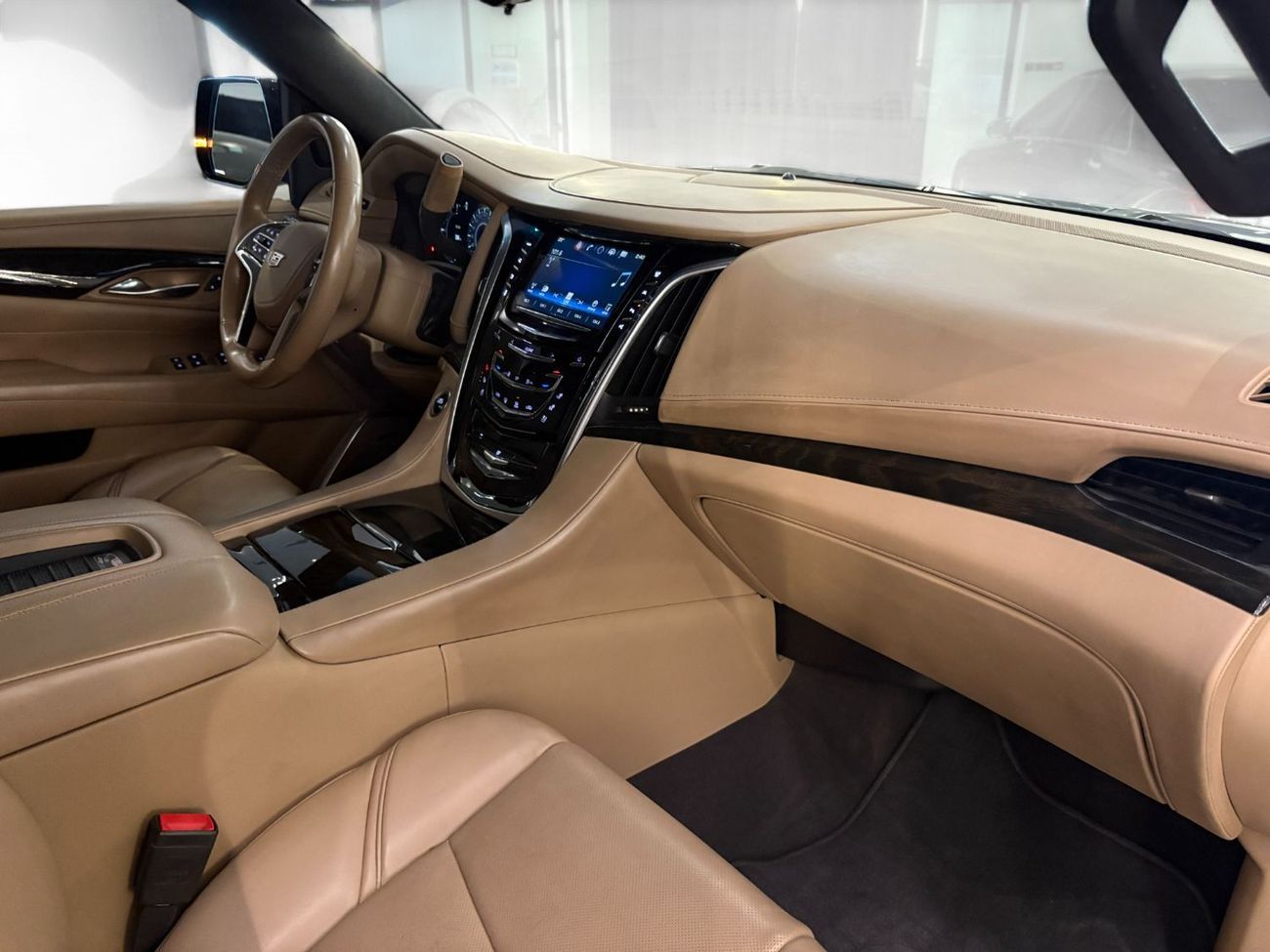 Cadillac Escalade L Platinum 6.2L  | 2019 | GCC SPECS | AGENCY MAINTAINED