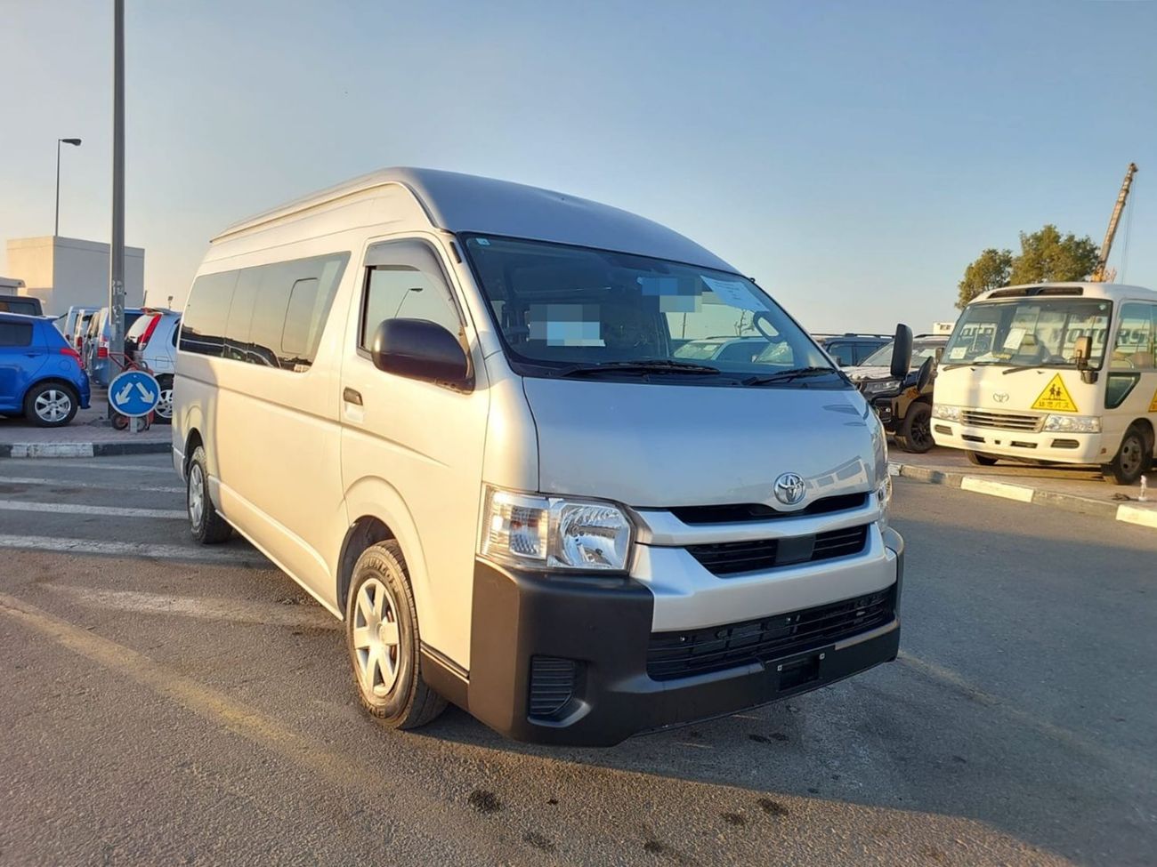 Toyota Hiace TOYOTA HIACE VAN RHD 2023 MODEL 2.8 L DIESEL AUTOMATIC(PM003751)