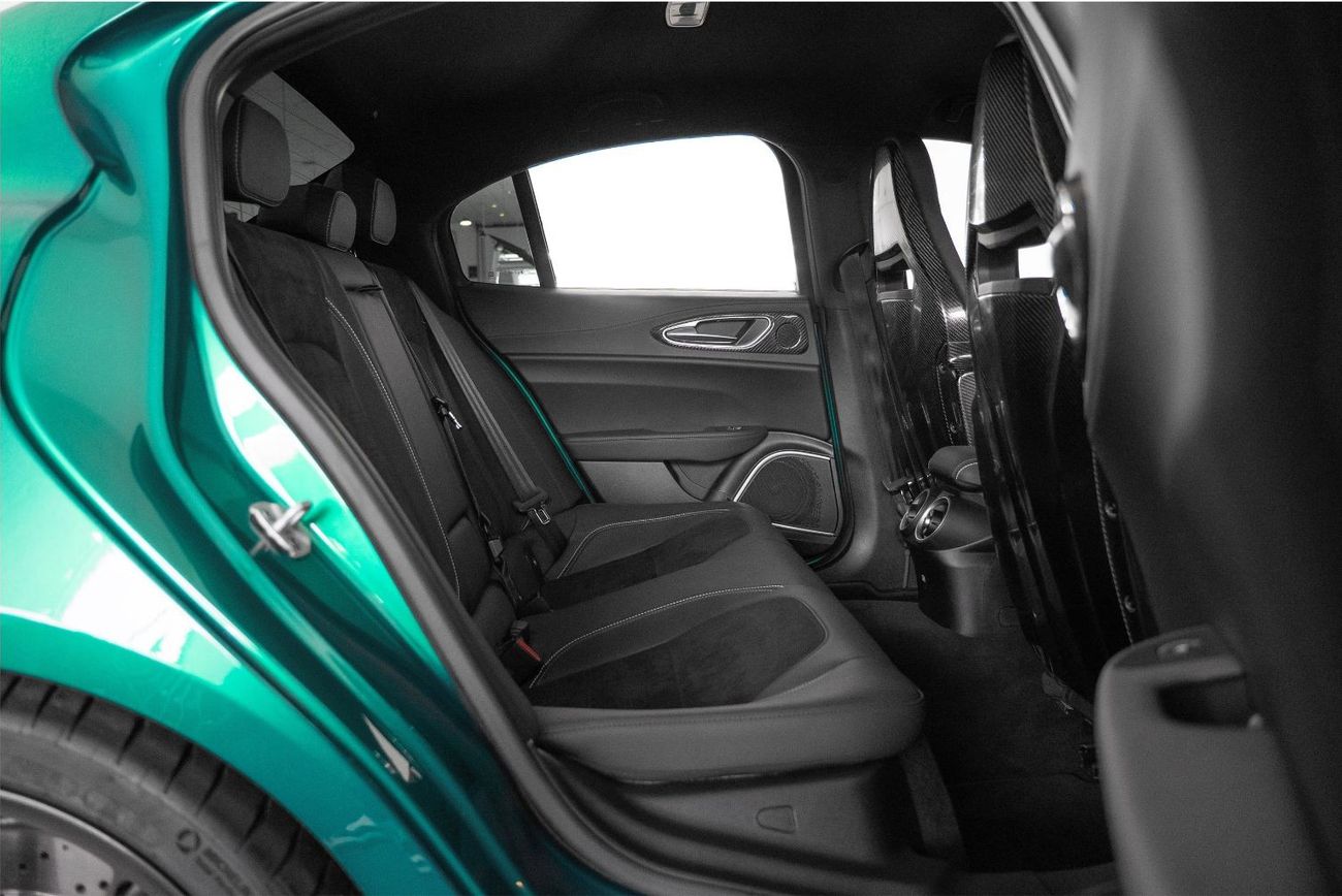 Alfa Romeo Giulia Quadrifoglio / 5 Year Alfa Romeo Warranty and Service