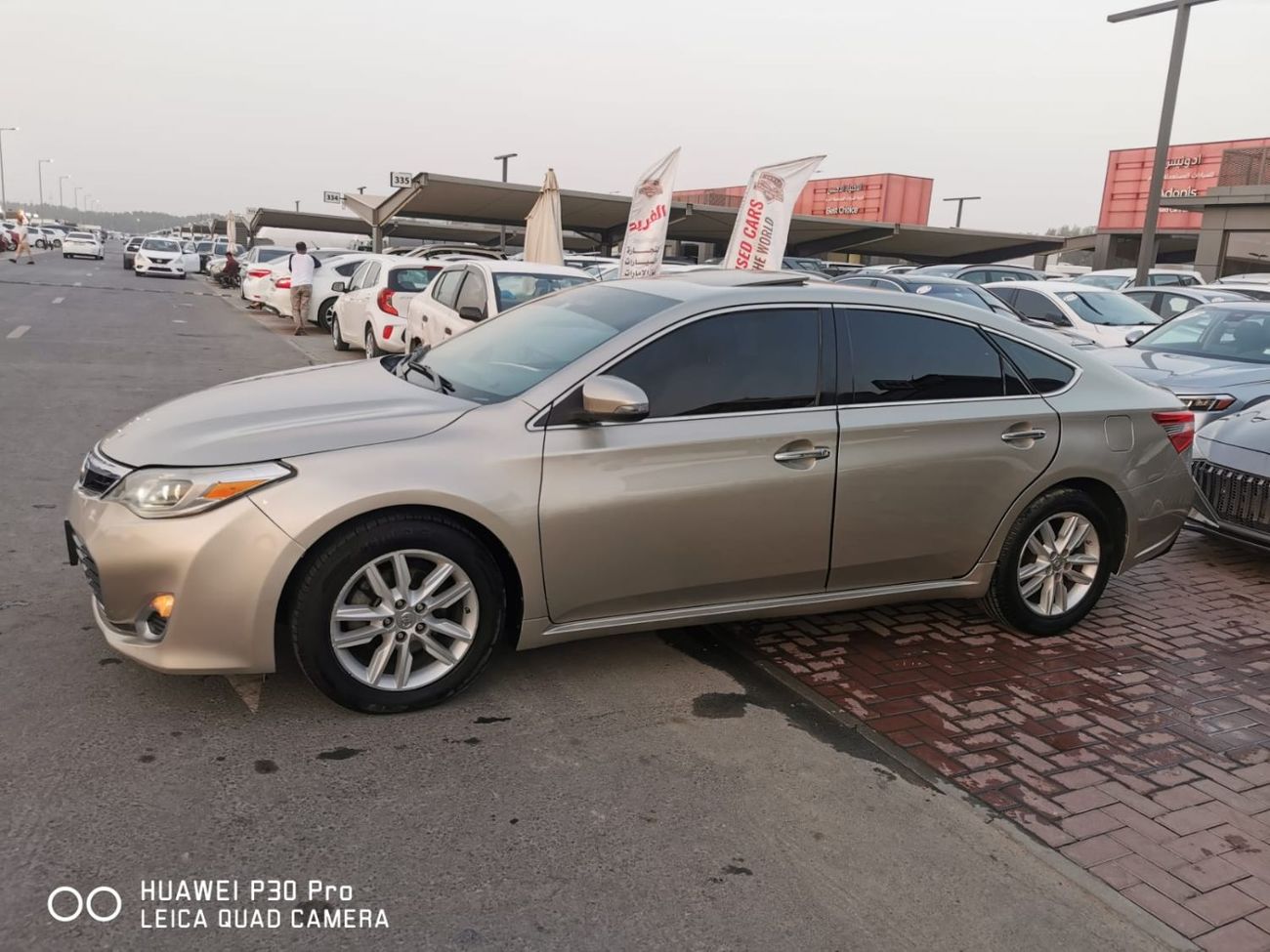Toyota Avalon XLE 3.5L full option, limited