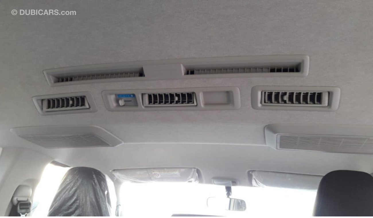 Toyota Hiace Toyota Hiace Diesel 3.0L Engine 15 Seater  Manual Transmission Can be Exported