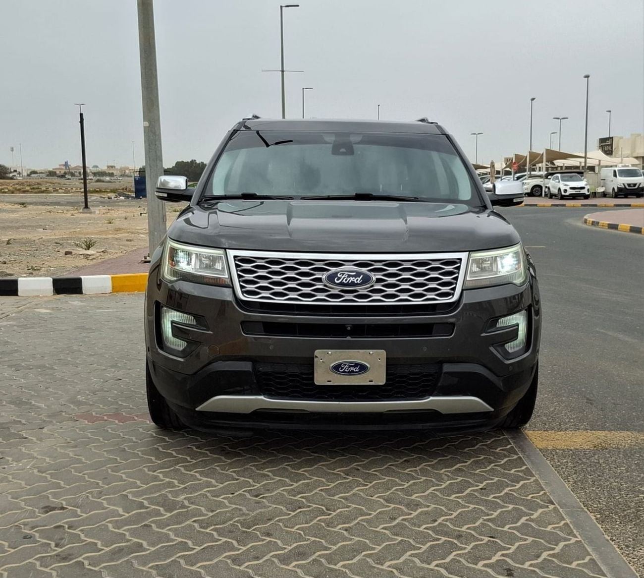 Ford Explorer LIMITED Paltinum