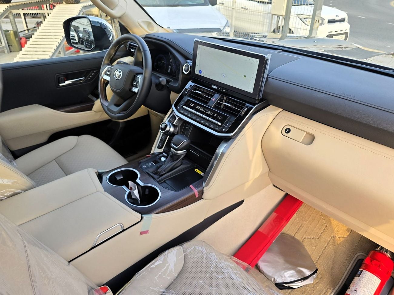 Toyota Land Cruiser Toyota Land Cruiser VXR 4.0l A/T 4WD With radar GCC Black color 2026 Model