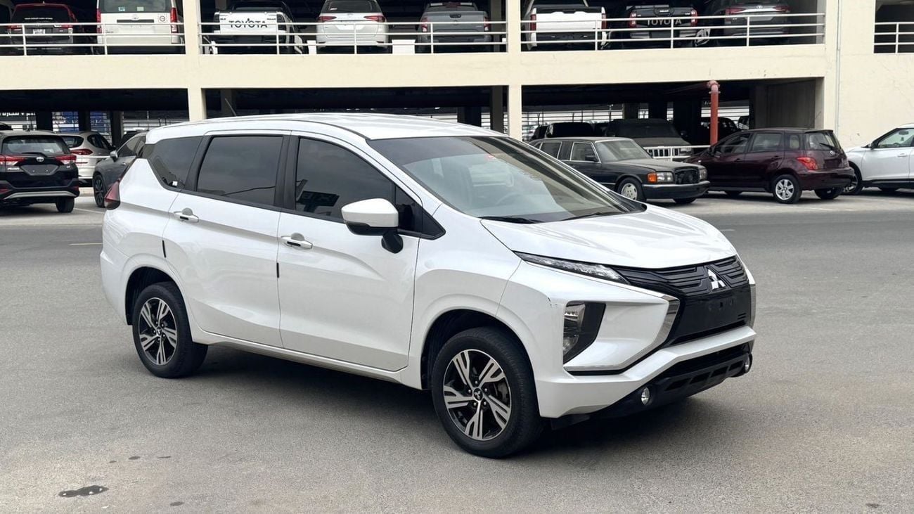 Mitsubishi Xpander Mid 1.5L