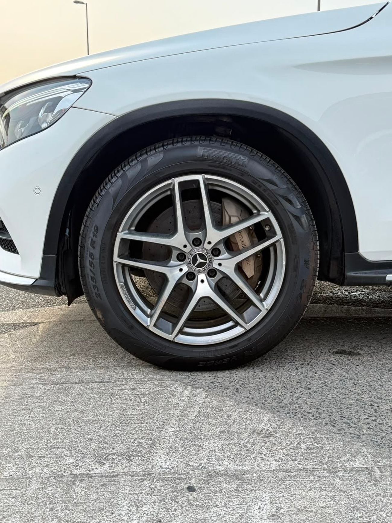 Mercedes Benz GLC250 AMG
