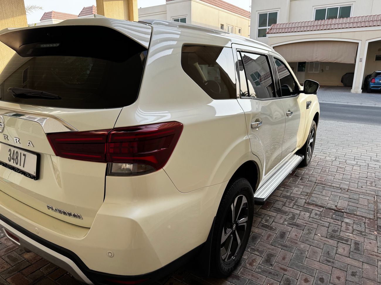 نيسان إكستيرا Platinum