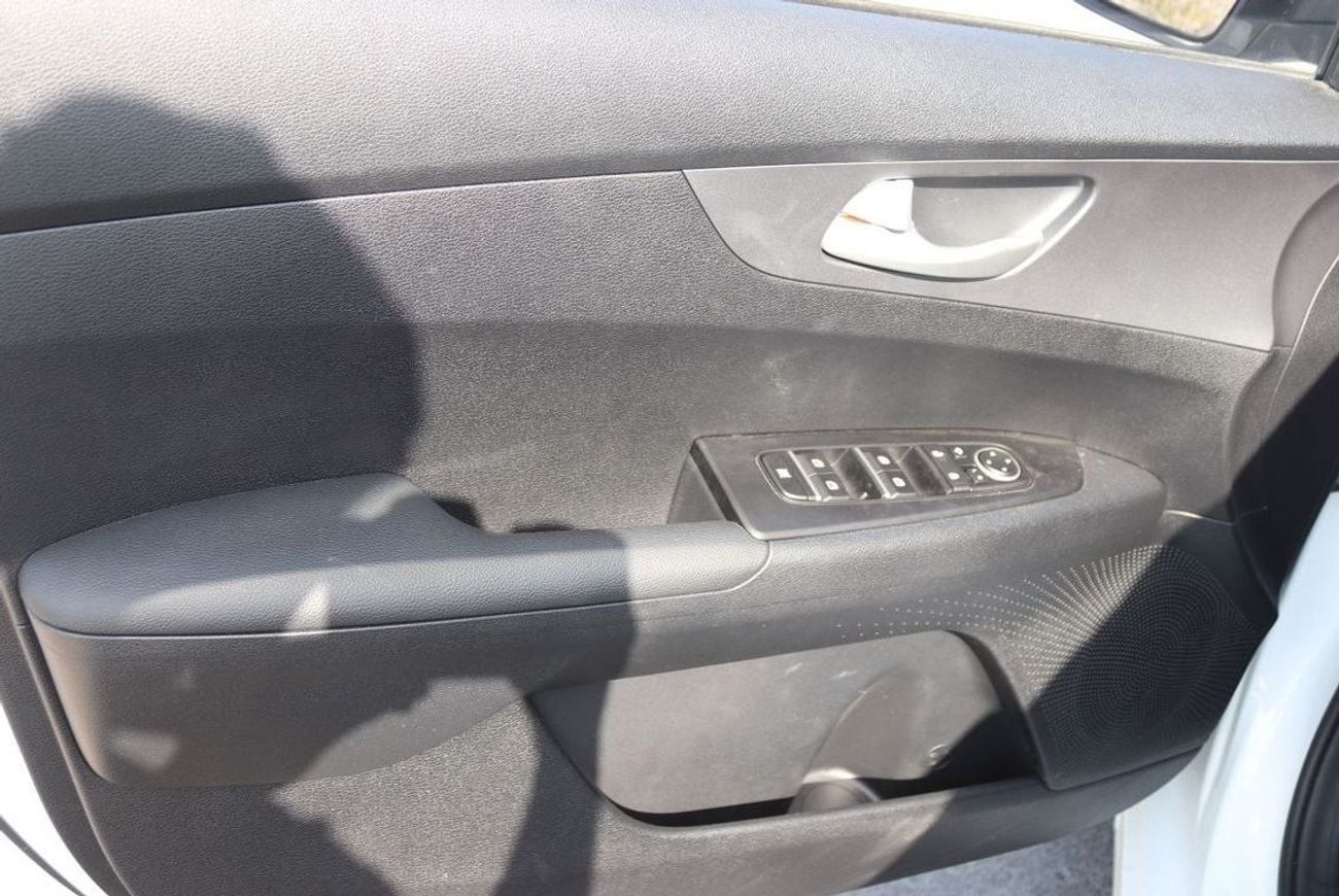 Kia K3 1.5L, PUSH START, LEATHER SEAT, SUNROOF,CRUISE CONTROL, MODEL 2025 CHINA SPECS