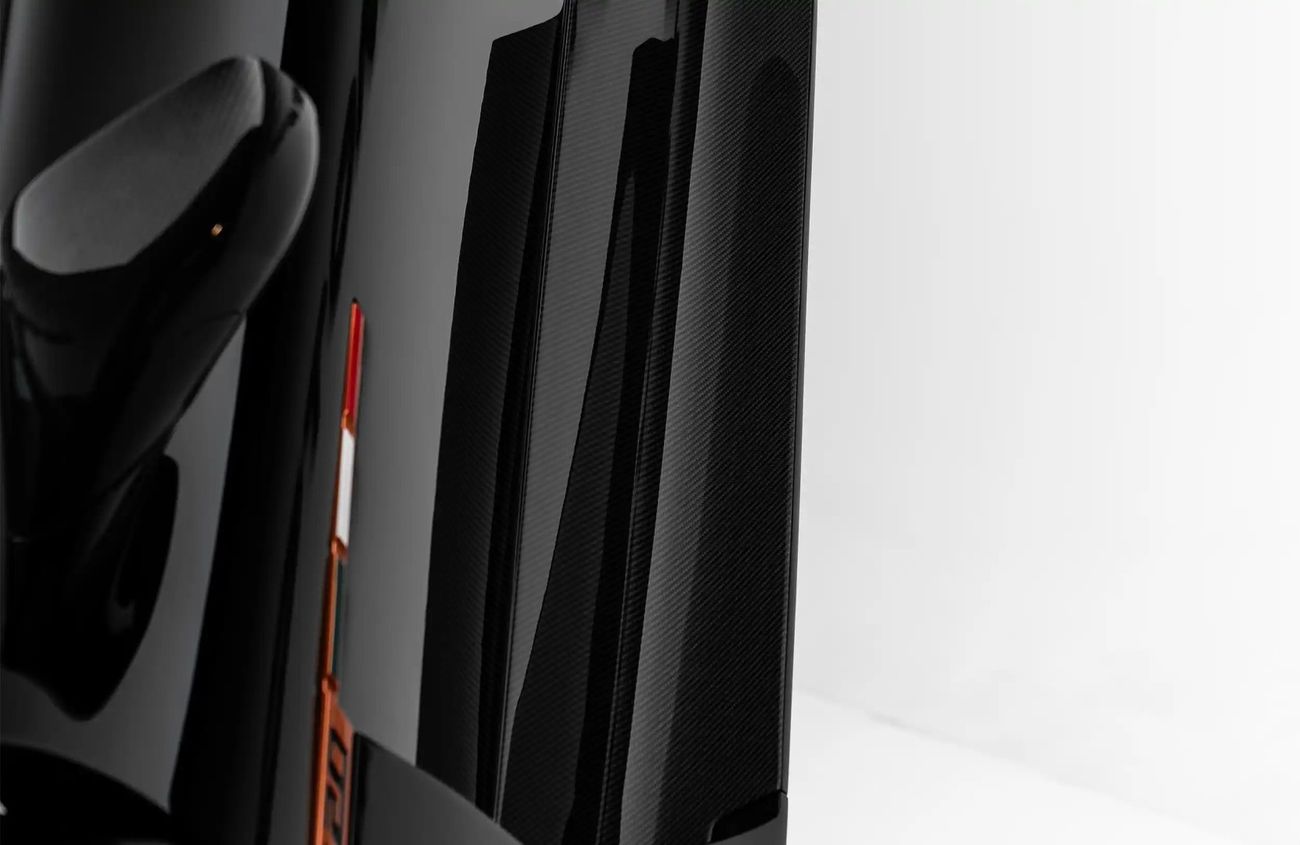 مازيراتي MC20 3.0 L Twin-Turbocharged V6 Engine