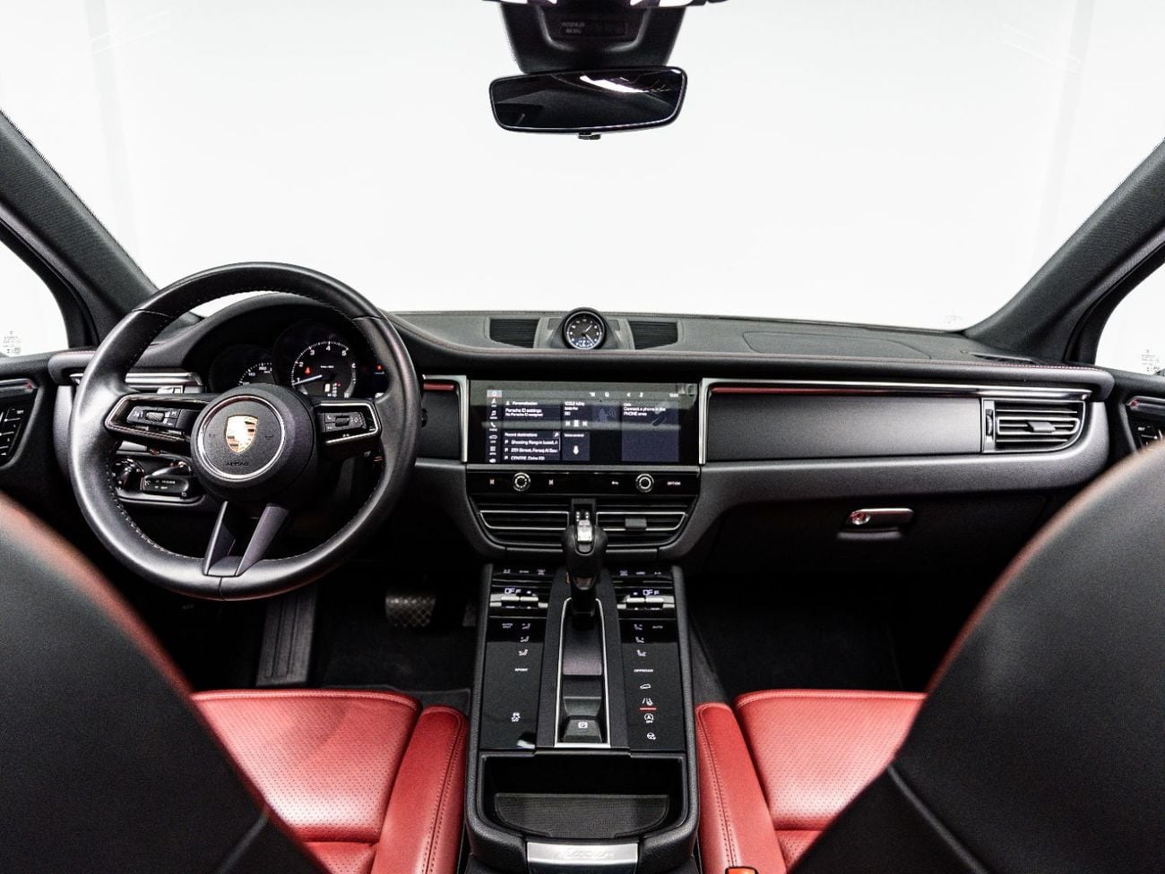 Porsche Macan Std 2.0L (252 HP) 2024 Porsche Macan, 2.0L TC I4, 4WD, 248 bhp, 7 Speed Automatic