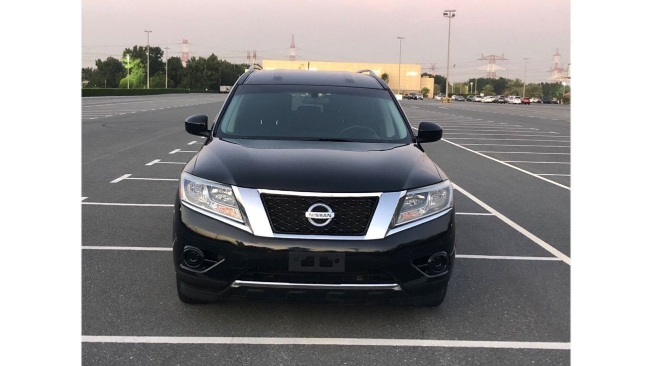 Nissan Pathfinder MODEL 2016 CAR PERFECT CONDITION INSIDE AND OUTSIDE