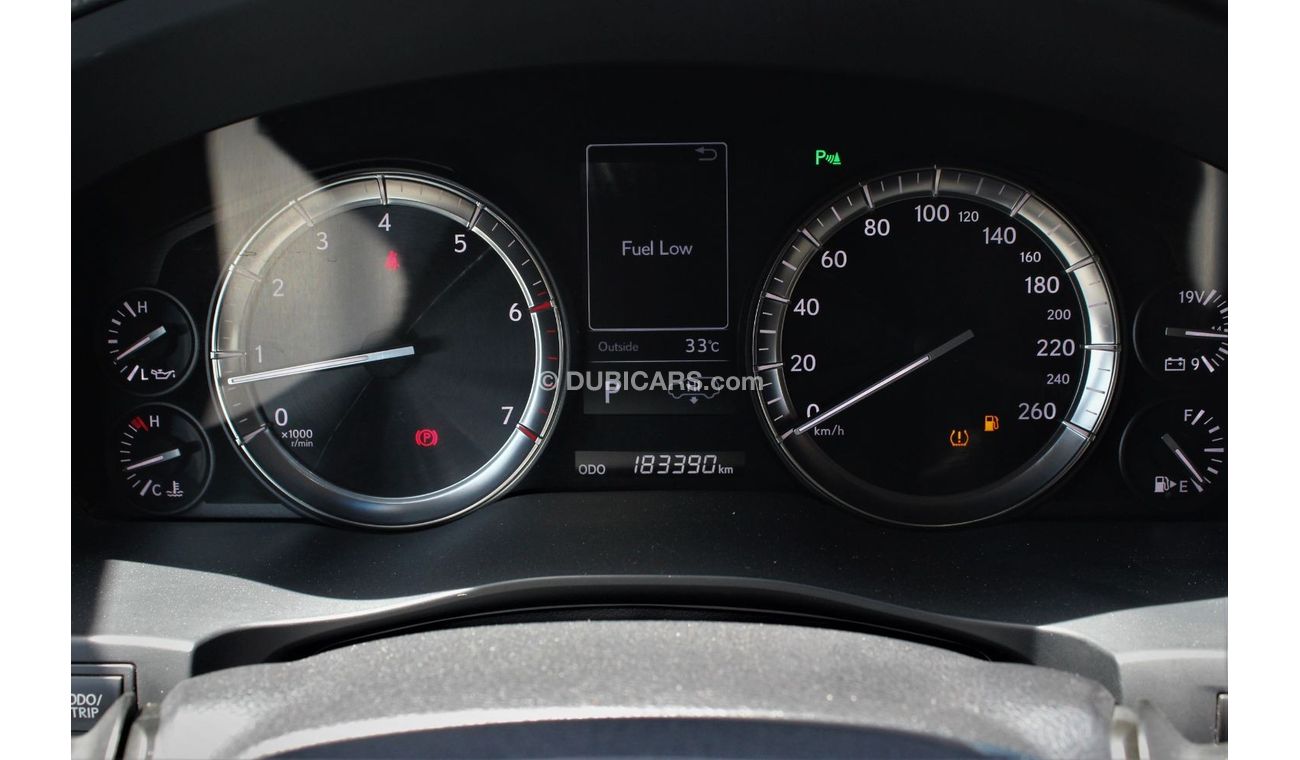 Lexus LX 570 (2018) V8, GCC