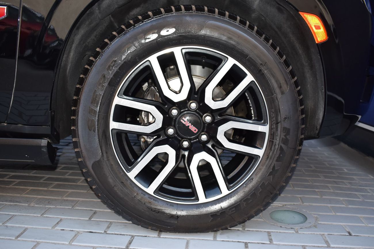 GMC Yukon 5.3 V8 AT4 (AWD)