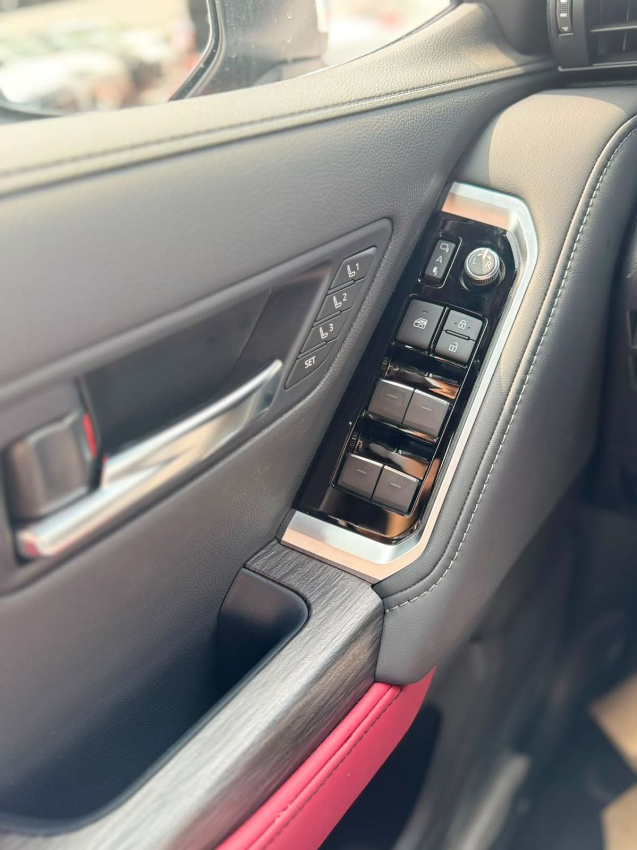 Toyota Land Cruiser VXR FULL OPTION
