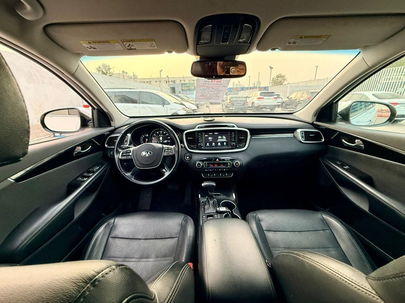 Kia Sorento 2019 KIA SORENTO 3.3L EX White READY 7 LEADER SEATS  5XYPH4A51KG460922