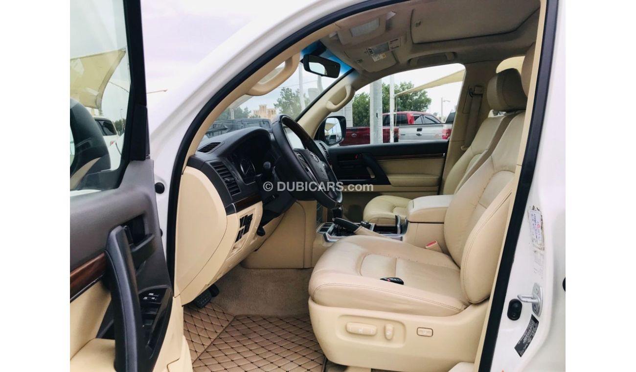 Toyota Land Cruiser GXRV6