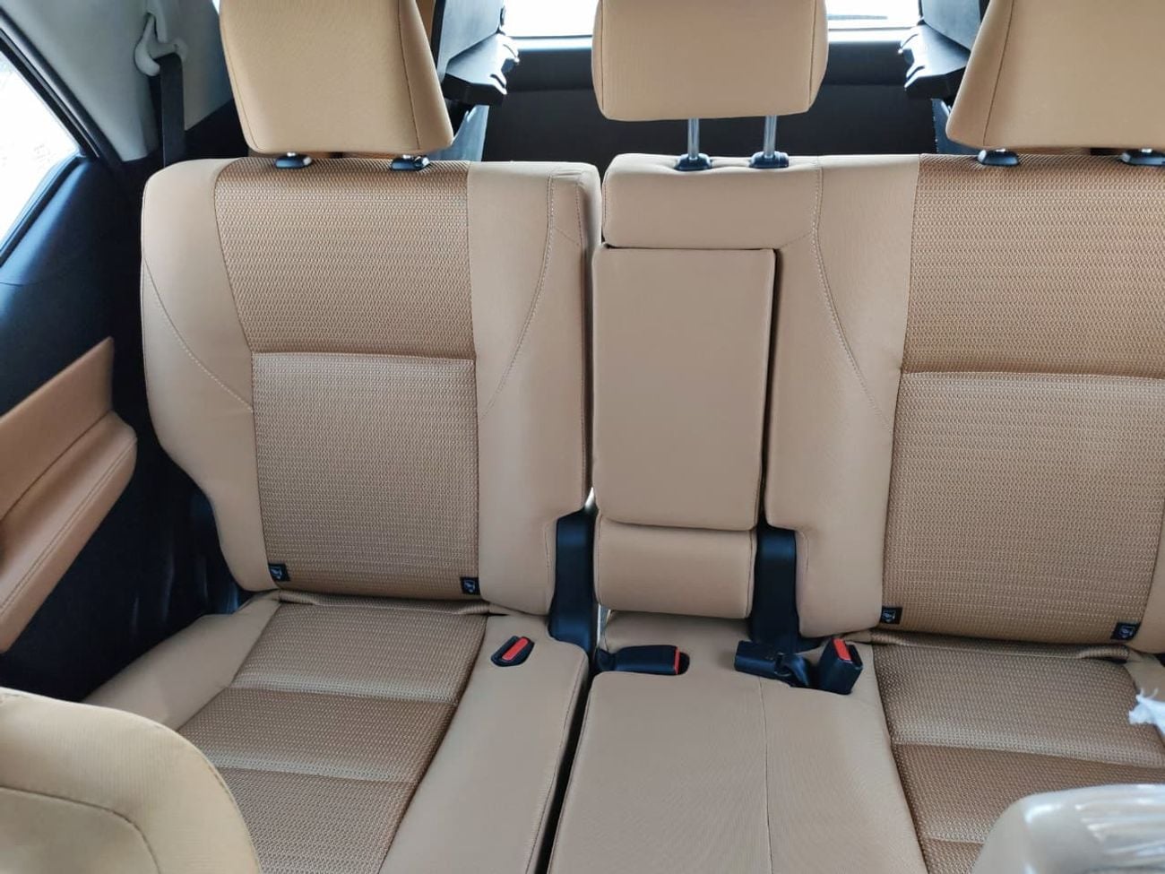 Toyota Fortuner 2026 Toyota Fortuner SR5 2.8L 4-Cyl Turbo Diesel A/T AWD 4x4 Export Only
