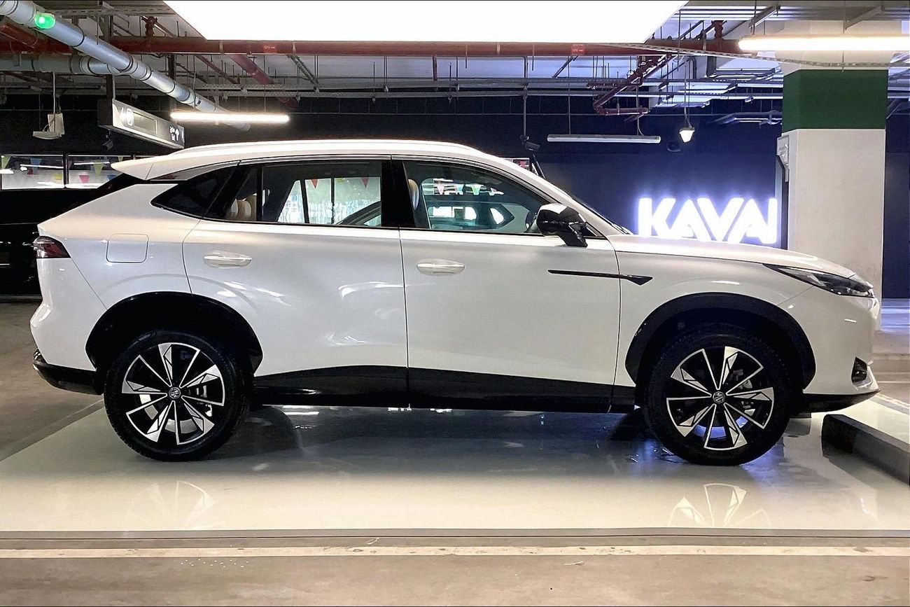 أم جي HS Deluxe | National Day Celebration | شامل الضمان | 0 ﺪﻔﻋﺓ ﺃﻮﻟﻯ