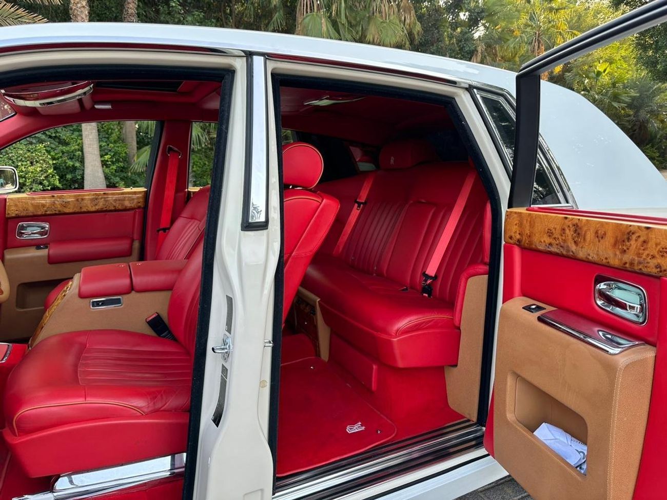 رولز رويس فانتوم 2007 | GCC Specs | V12 6.75L | Mansory Rims | Ultra Luxury | Timeless Design | Powerful V12