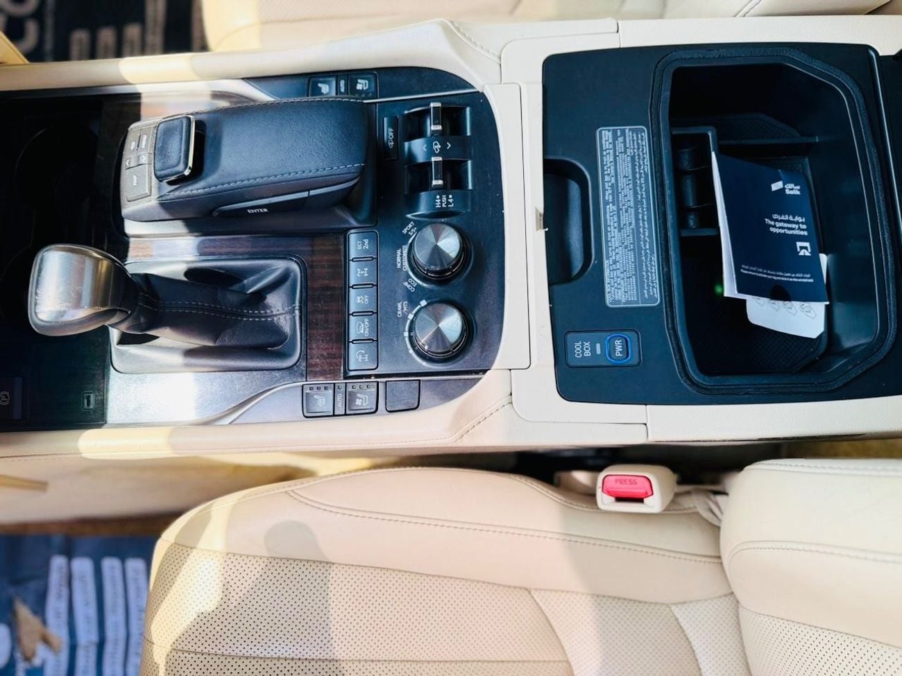 Lexus LX570 Lexus LX 570 Years 2018 platinum v8 full loaded petrol