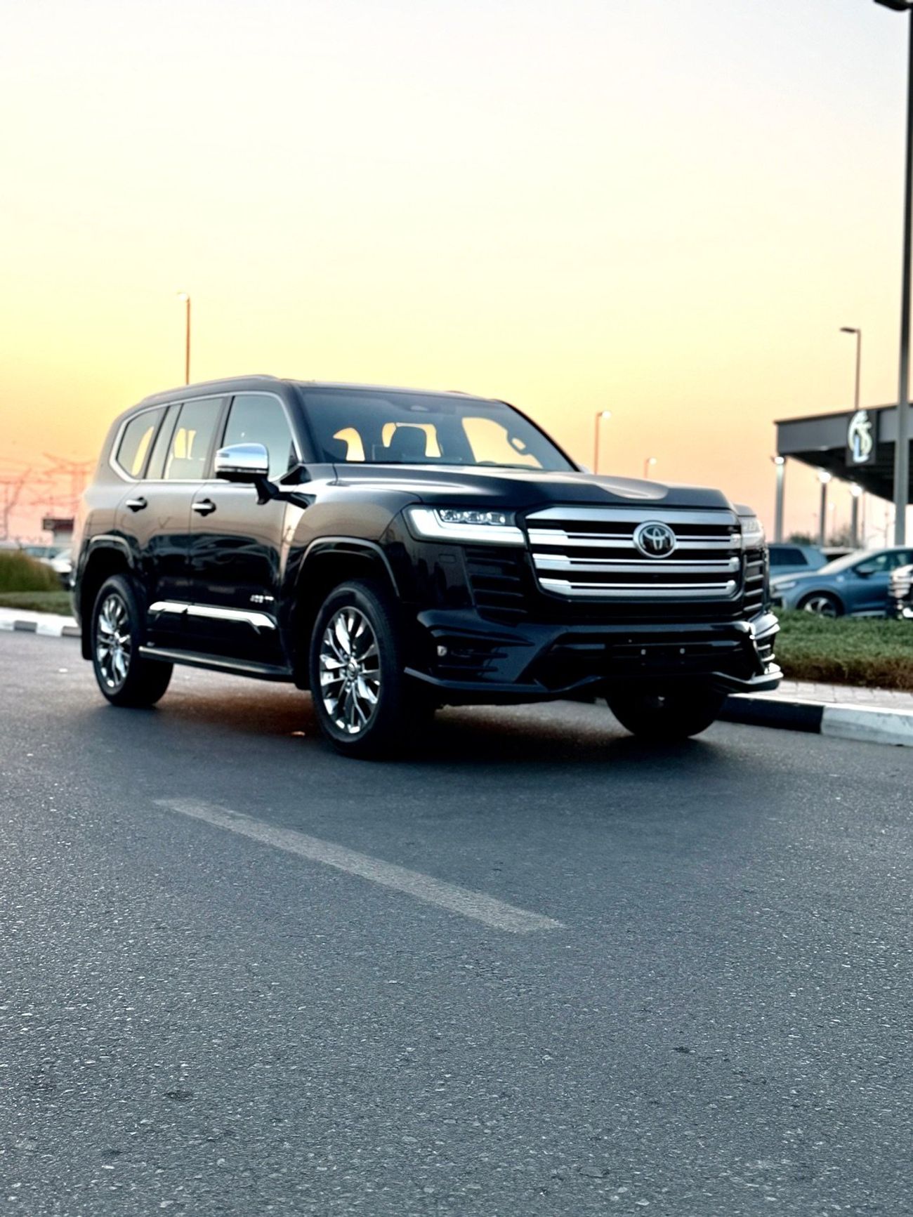 تويوتا لاند كروزر VXR 3.5L