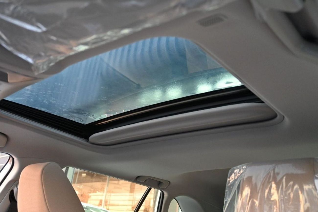 تويوتا راف ٤ Toyota RAV4 2.5L Hybrid, White, CUV, AWD, 5Doors