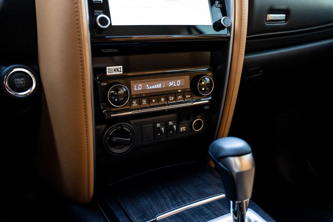 تويوتا فورتونر VXR 4.0L (278 HP)