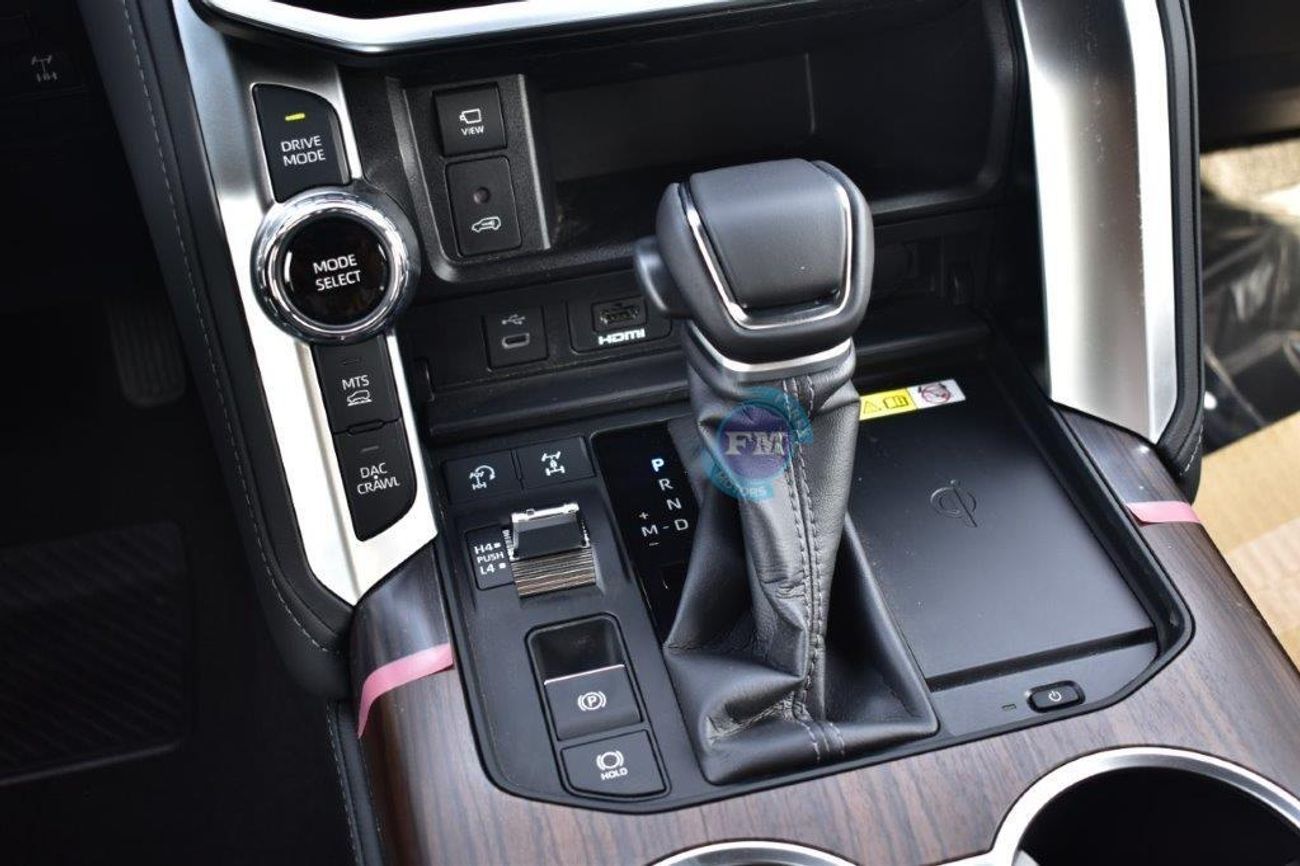 تويوتا لاند كروزر 300 VX V6 3.5L PETROL 4WD 7 SEATER AUTOMATIC