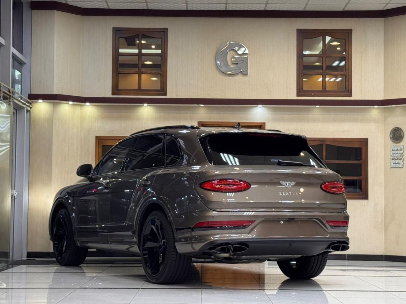 Bentley Bentayga AZURE