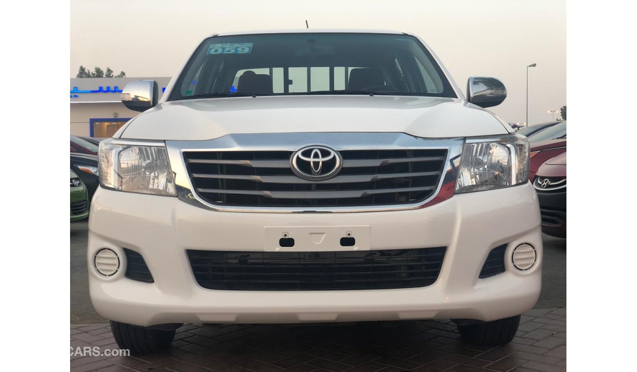 Toyota Hilux 2.7L Petrol, Manual, Power Locks, Power Windows, CODE-6430