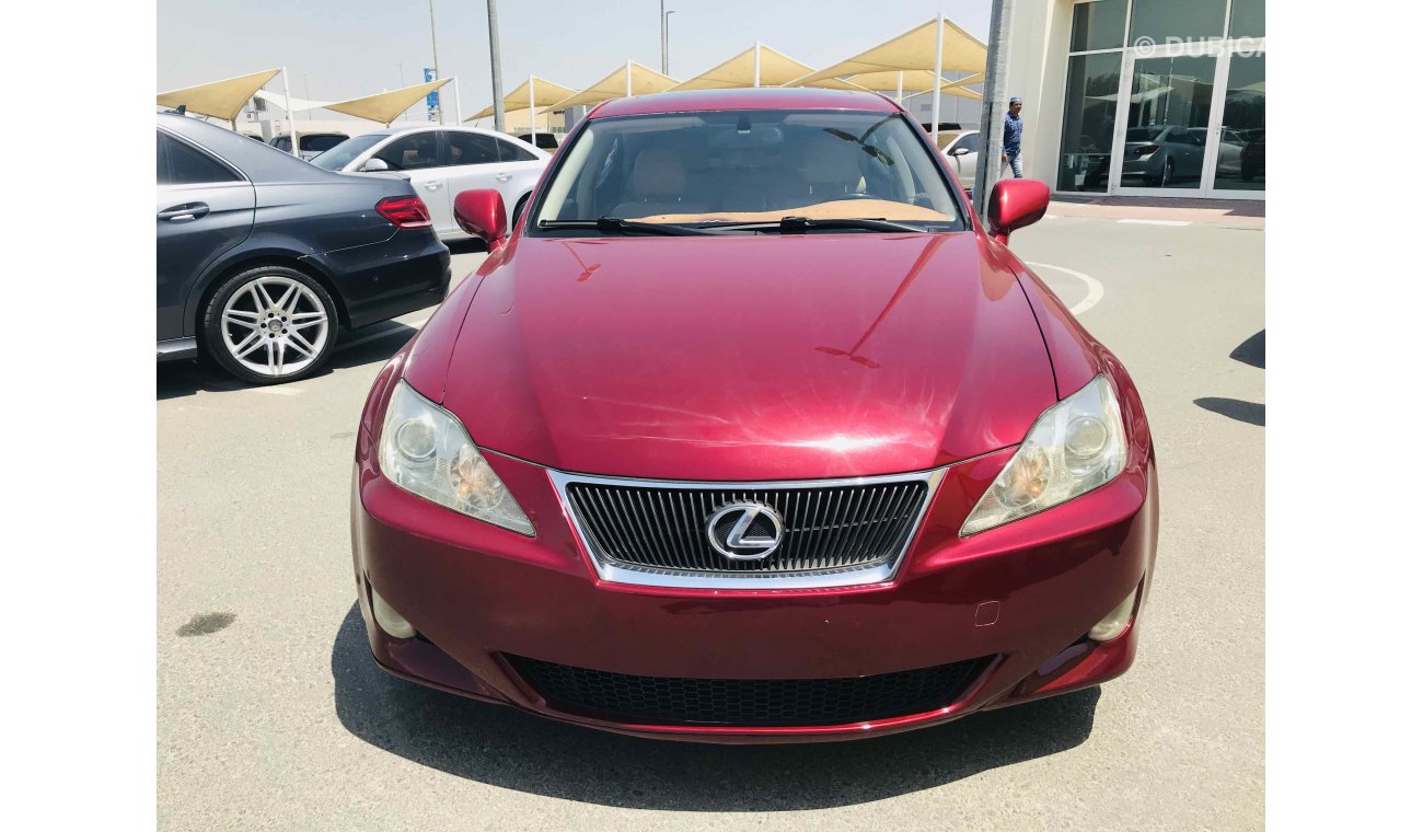 Lexus IS350 سياره نظيفه جدا بحاله ممتازه ضمان شاسيه جير ماكينه