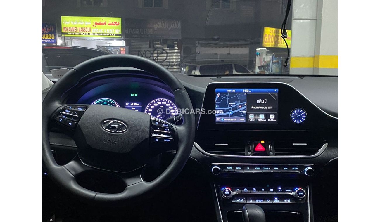 Hyundai Azera HYUNDAI AZERA