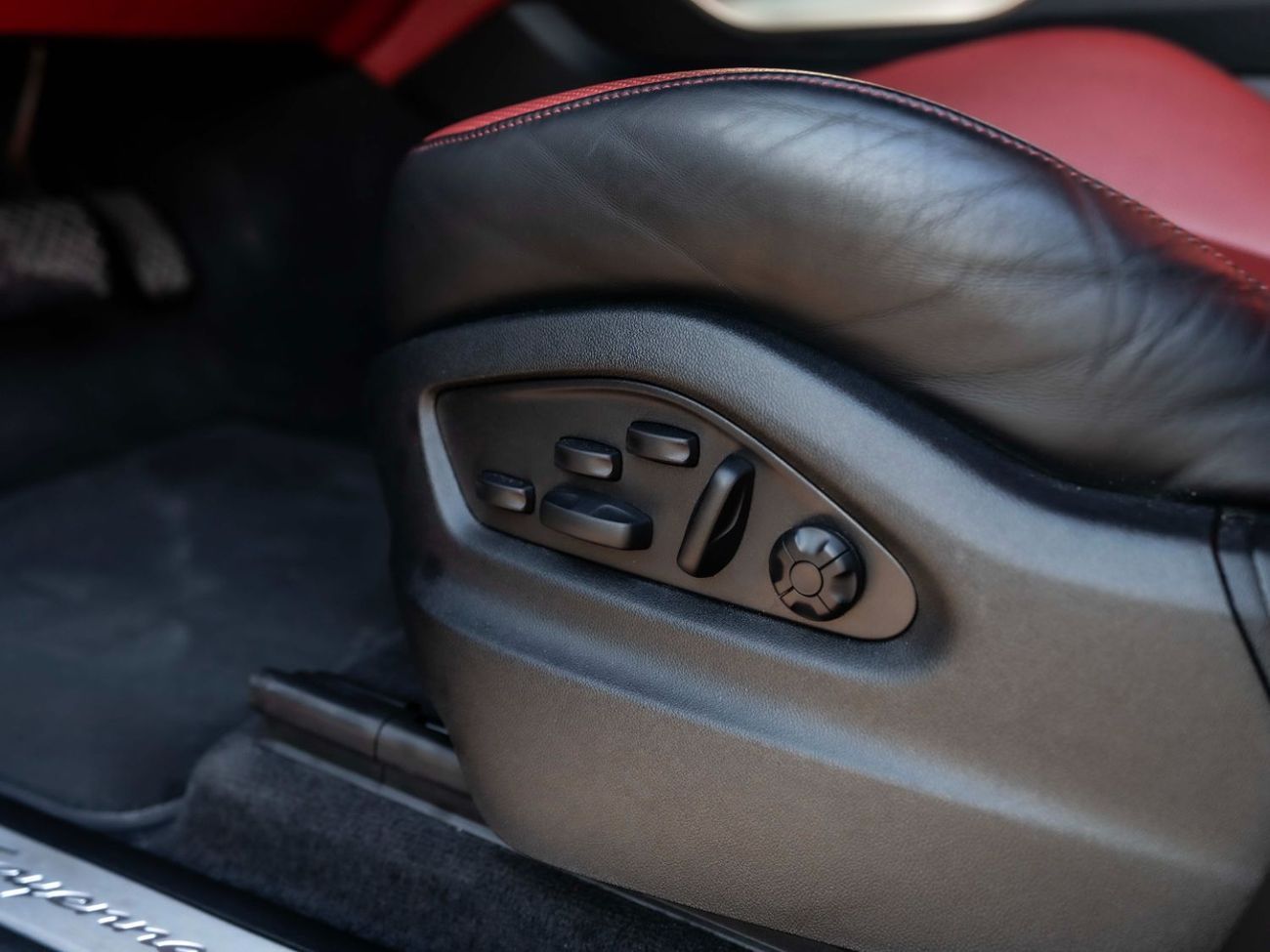 Porsche Cayenne Base Coupe