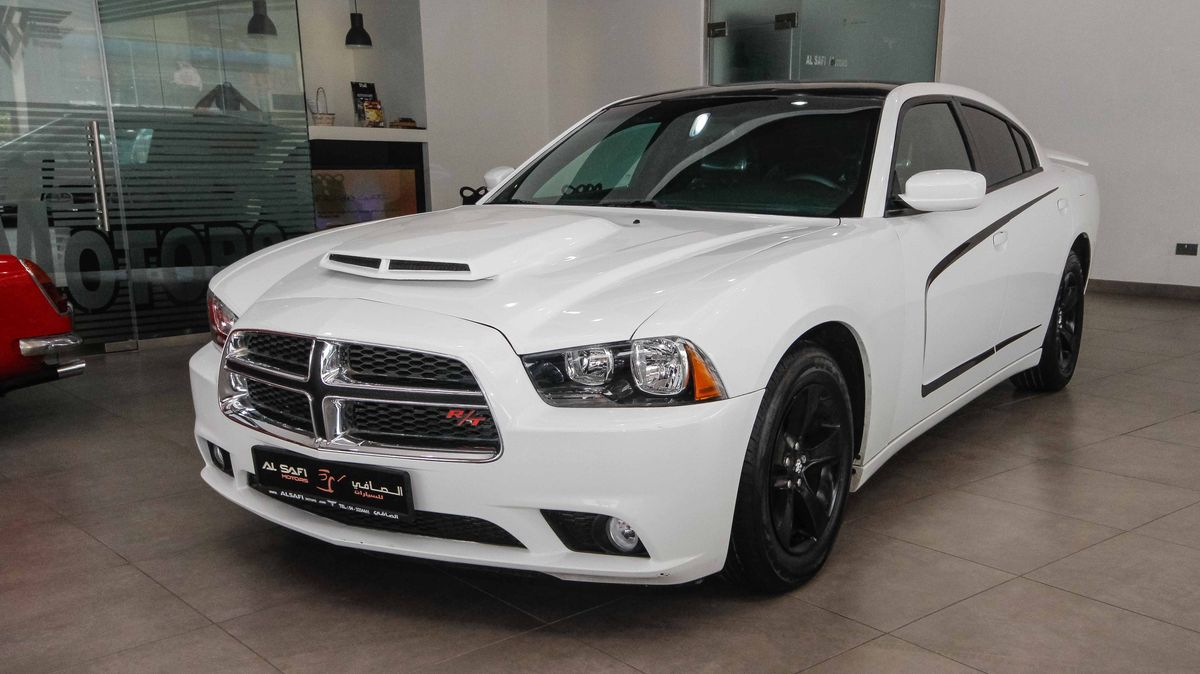Dodge Charger RT Body Kit for sale AED 33,000. White, 2013