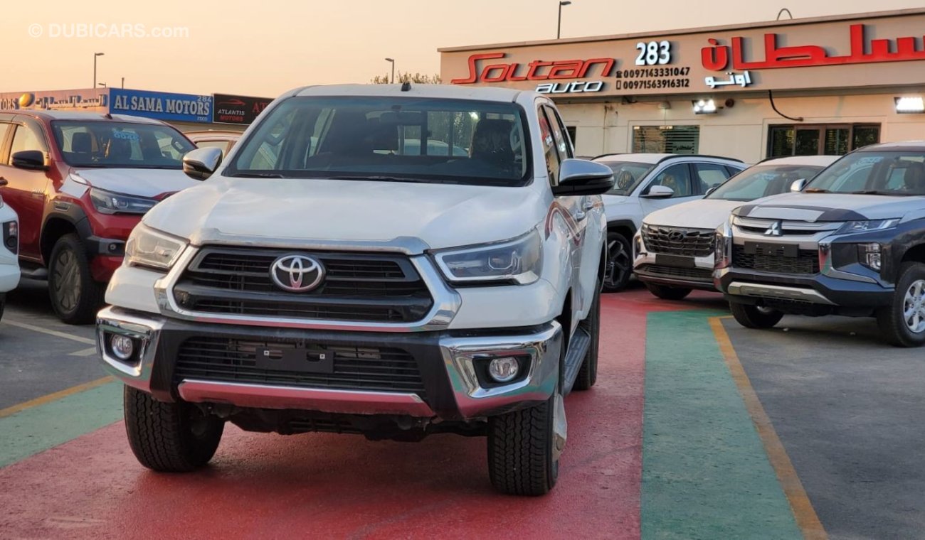 Toyota Hilux Pick Up AT 4x4 2.7L Petrol with Push Start