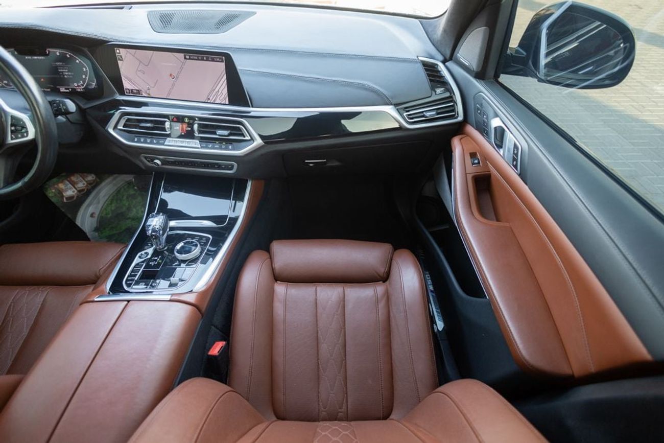 BMW X5 M50i 4.4L BMW X5 M50i M-Sport 2021 GCC under Agency Warranty with Flexible Down-Payment.