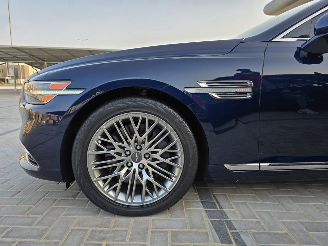 جينيسس G90 PLATINUM