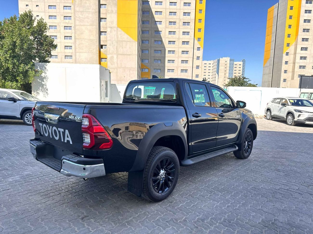 تويوتا هيلوكس 2025 TOYOTA RIGHT HAND DRIVE HILUX TOP-LINE D/CAB 2.8L DIESEL BRAND NEW 0KM