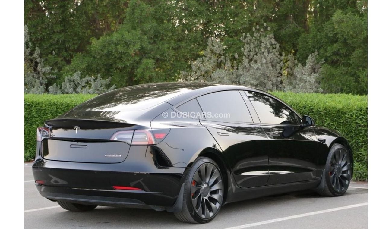 تسلا موديل 3 تيسلا موديل 3 بيفورمنس خليجي 2021
