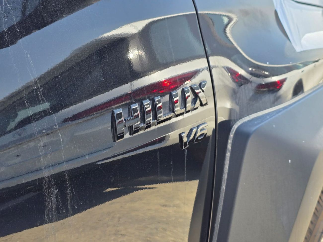 تويوتا هيلوكس GR SPORT 4.0L PETROL A/T V6 DOUBLE CABIN PICKUP