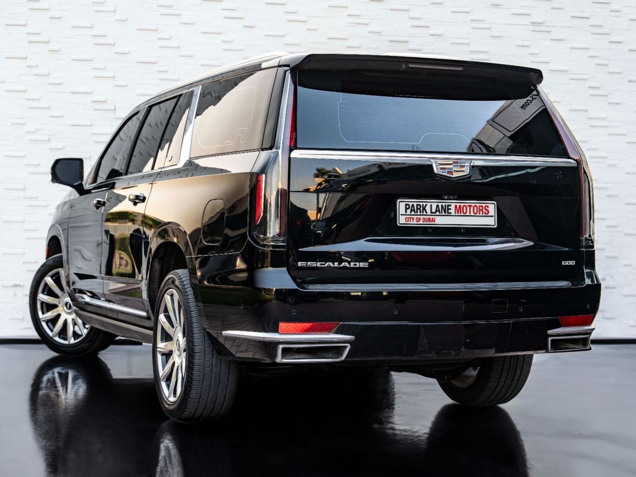 كاديلاك إسكالاد PLATINUM LUXURY