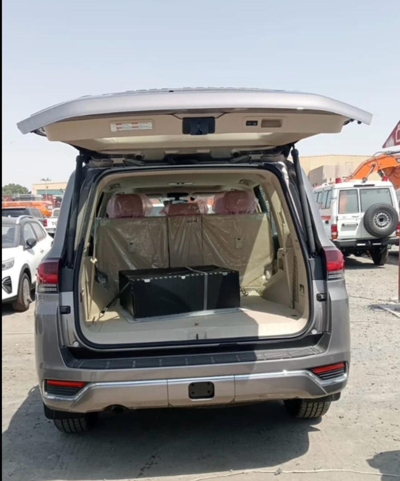 Toyota Land Cruiser VX 3.3L TOYOTA LAND CRUISER LC300 VX Plus 3.3L DIESEL AT MY2025