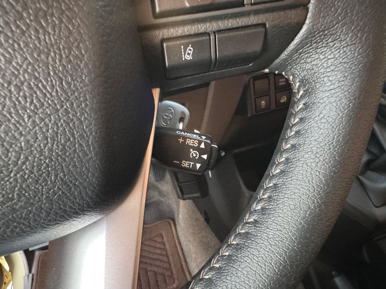 Toyota Land Cruiser LX V6