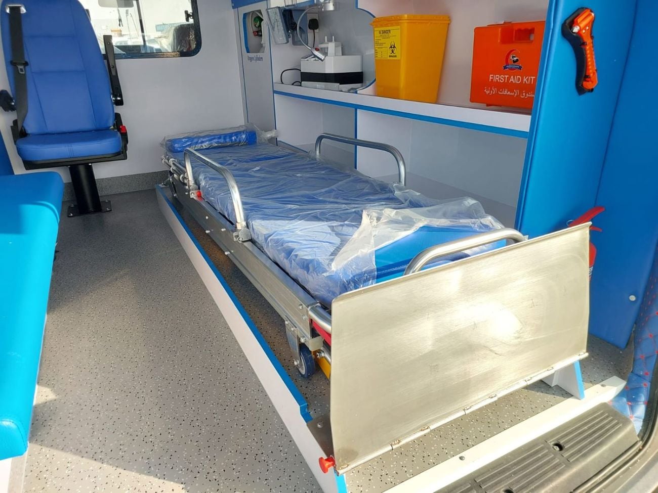 تويوتا هاياس TOYOTA HIACE COMMUTER AMBULANCE VAN RHD 2020 MODEL 2.8 L DIESEL AUTOMATIC(PM19152)