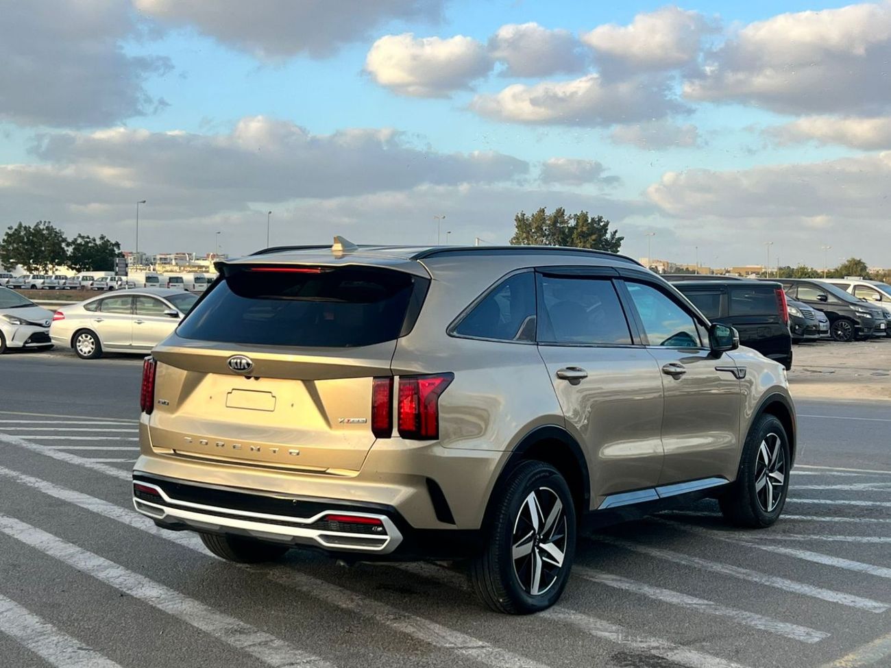 Kia Sorento 2021 KIA SORENTO EX - 2.5L V4 - Rear Camera & Sensor 4x4 - Leather Seats With Electric - Auto Trunk