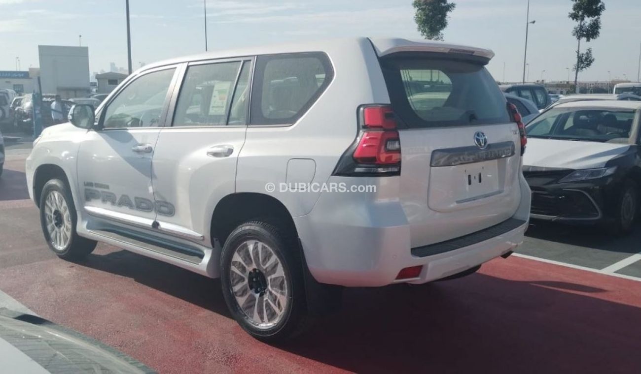 تويوتا برادو TOYOTA PRADO 2.7 TXL WHITE 2023