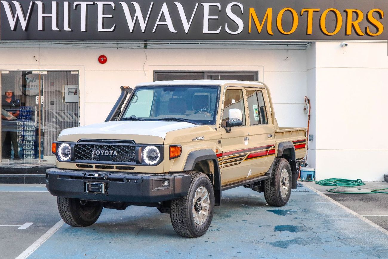 تويوتا لاند كروزر بيك آب Std 4.0L Double Cab Utility 4WD