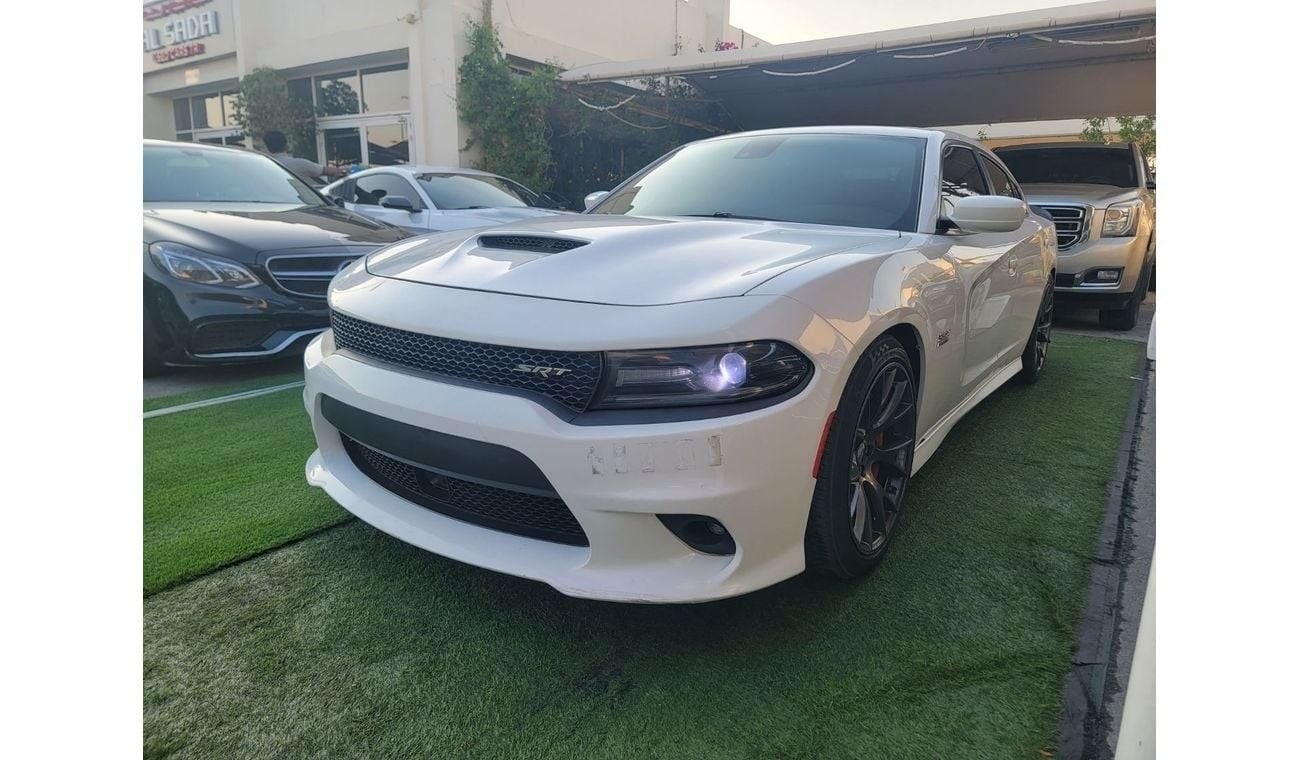 Dodge Charger SRT 392 6.4L (717 HP)