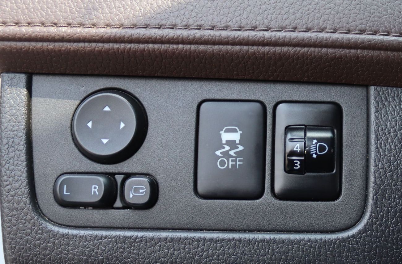 ميتسوبيشي إكسباندر ماتسوبيشى إكسبندر كرووس - موديل 2023 سياره خليجيه بدون حوادث بحاله ممتازه وممشى 73000 كيلو متر